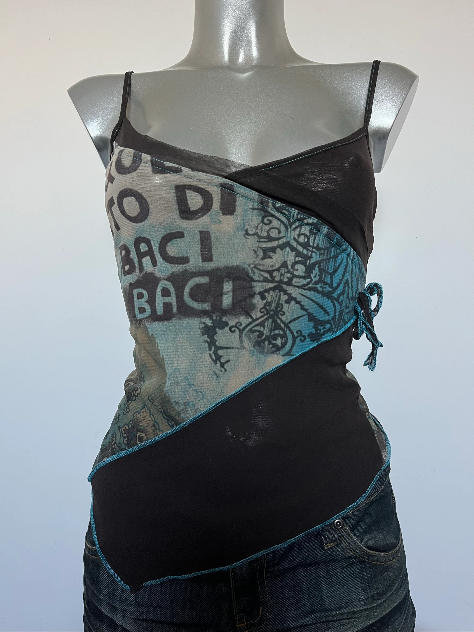 Top asymétrique en mesh imprimé graphique vintage Y2K🩵2000s  – photo 3